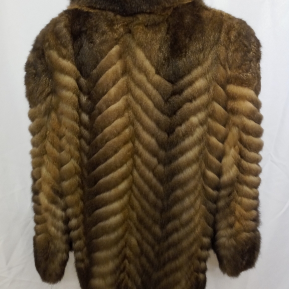 New Zealand Possum Natural Fur Coat - Picture 2 of 3